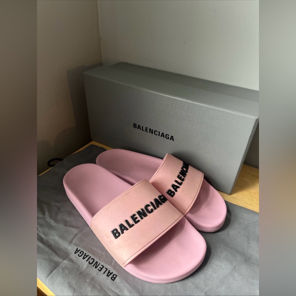 Balenciaga Women's Pink Pool Slide Logo Sandal Shoes Size 9 $395
